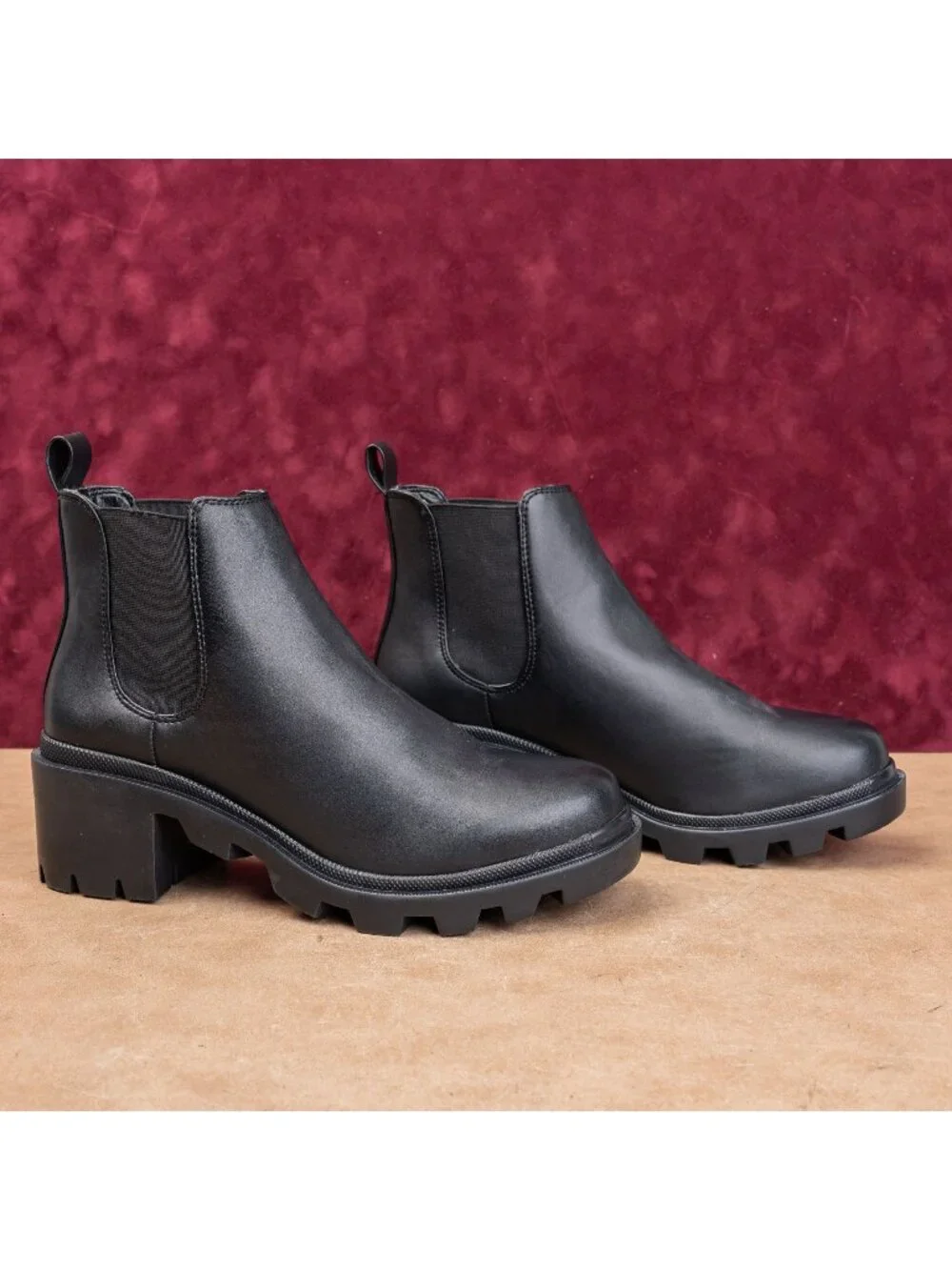 Steve Madden Women Festival Party Night Y2k Chelsea Black Leather Boots sz 9.5
